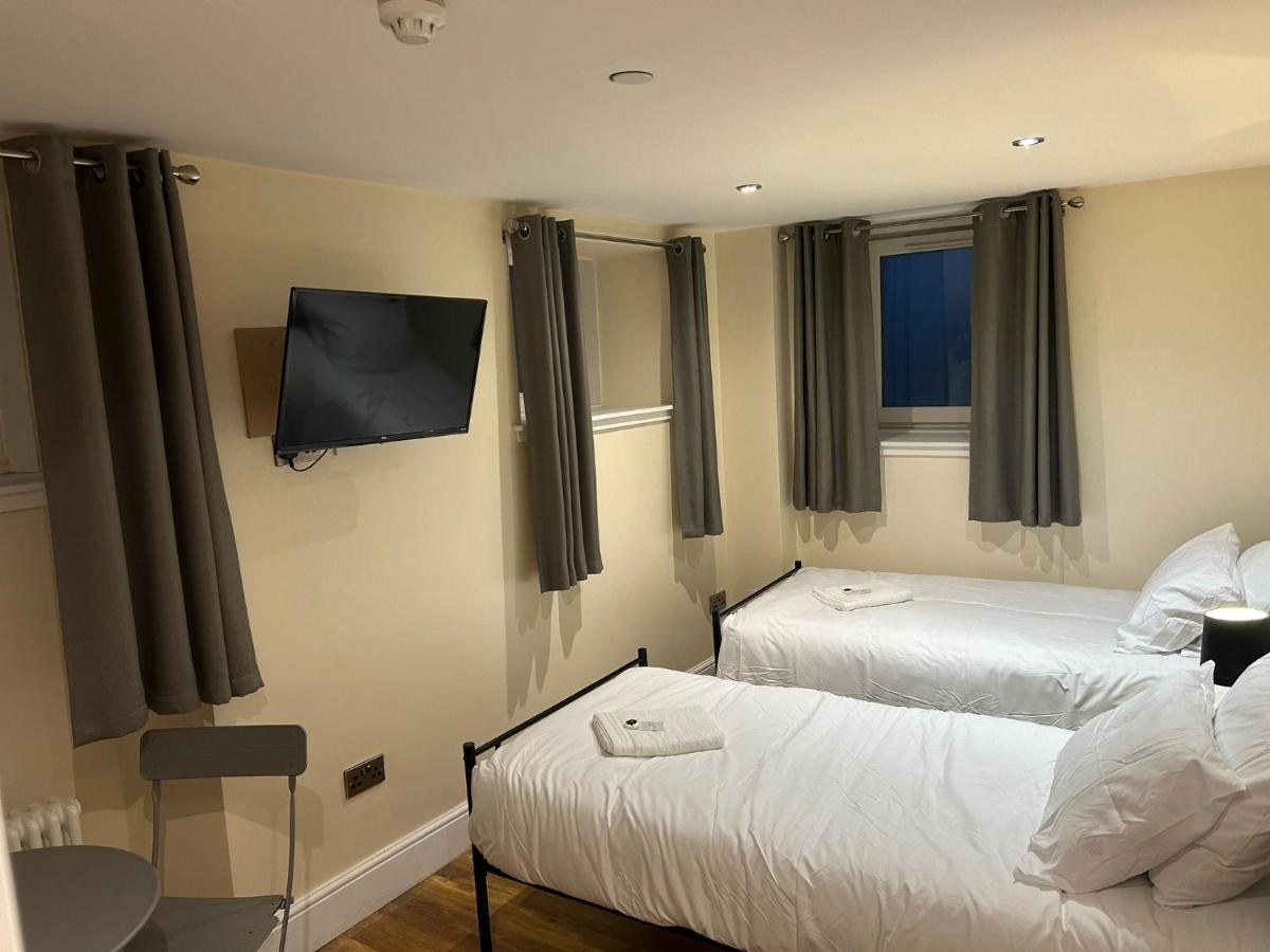 Twin Room With En-Suite EDI Exterior foto
